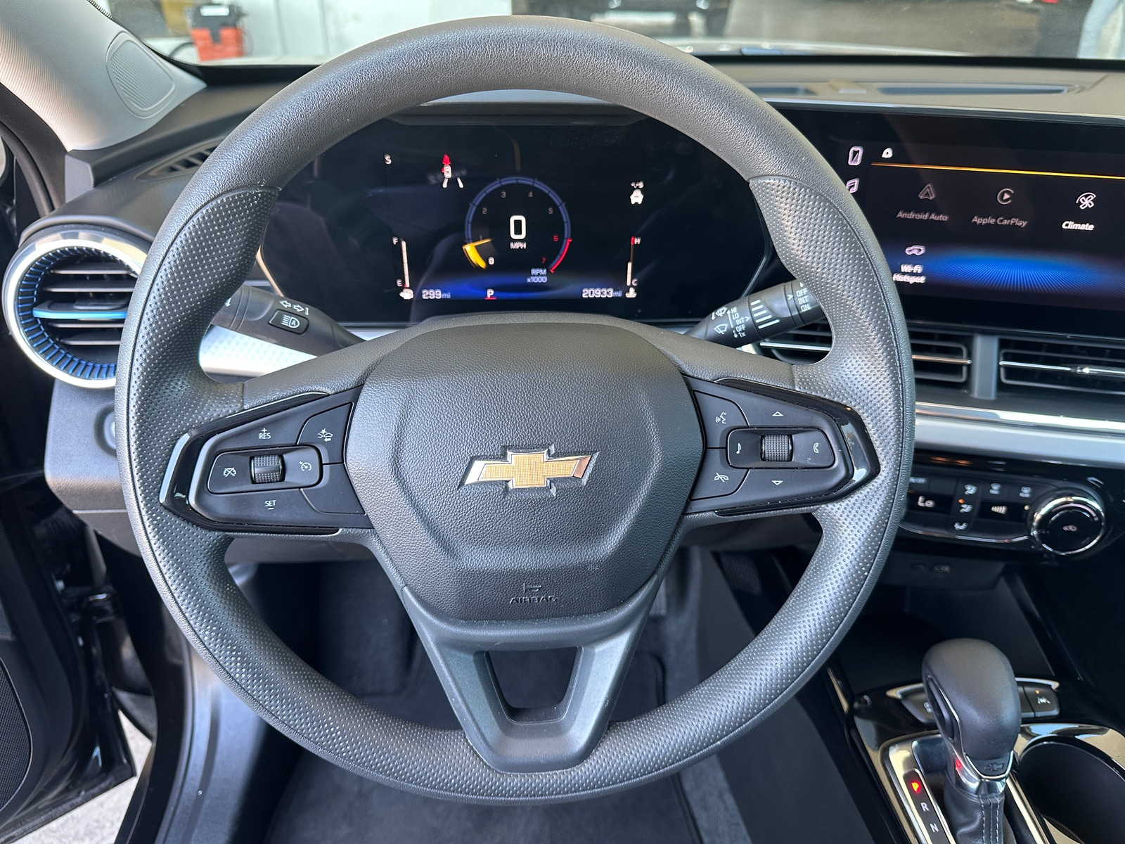 Thumbnail: 2025 Chevrolet Trax - 5