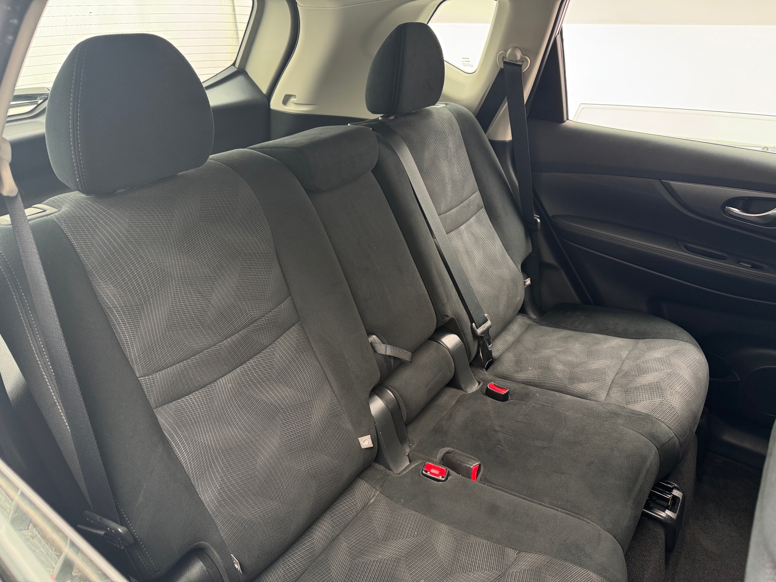 Thumbnail: 2016 Nissan Rogue - 6