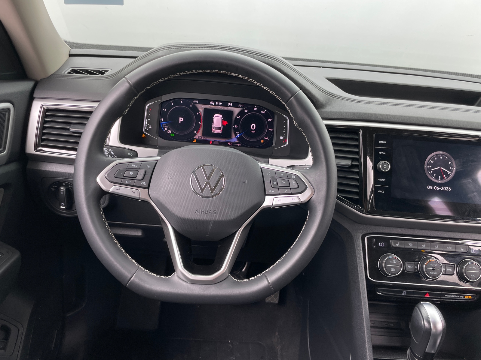 Thumbnail: 2023 Volkswagen Atlas - 4