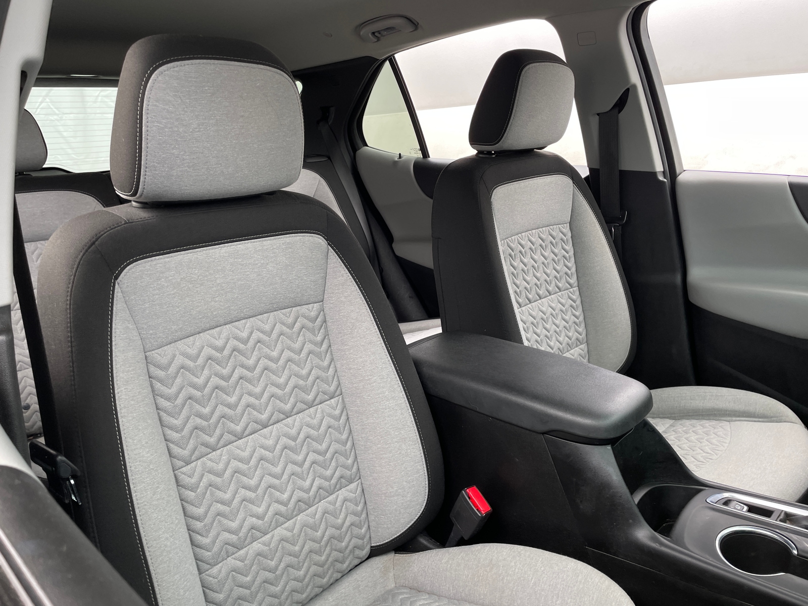 Thumbnail: 2022 Chevrolet Equinox - 2