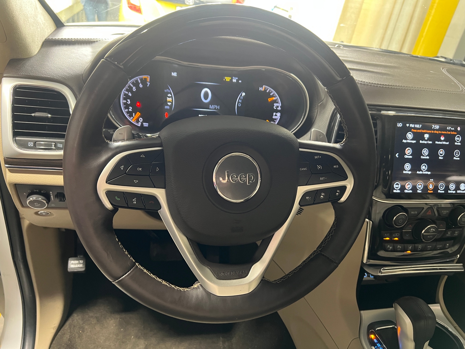 Thumbnail: 2021 Jeep Grand Cherokee - 4
