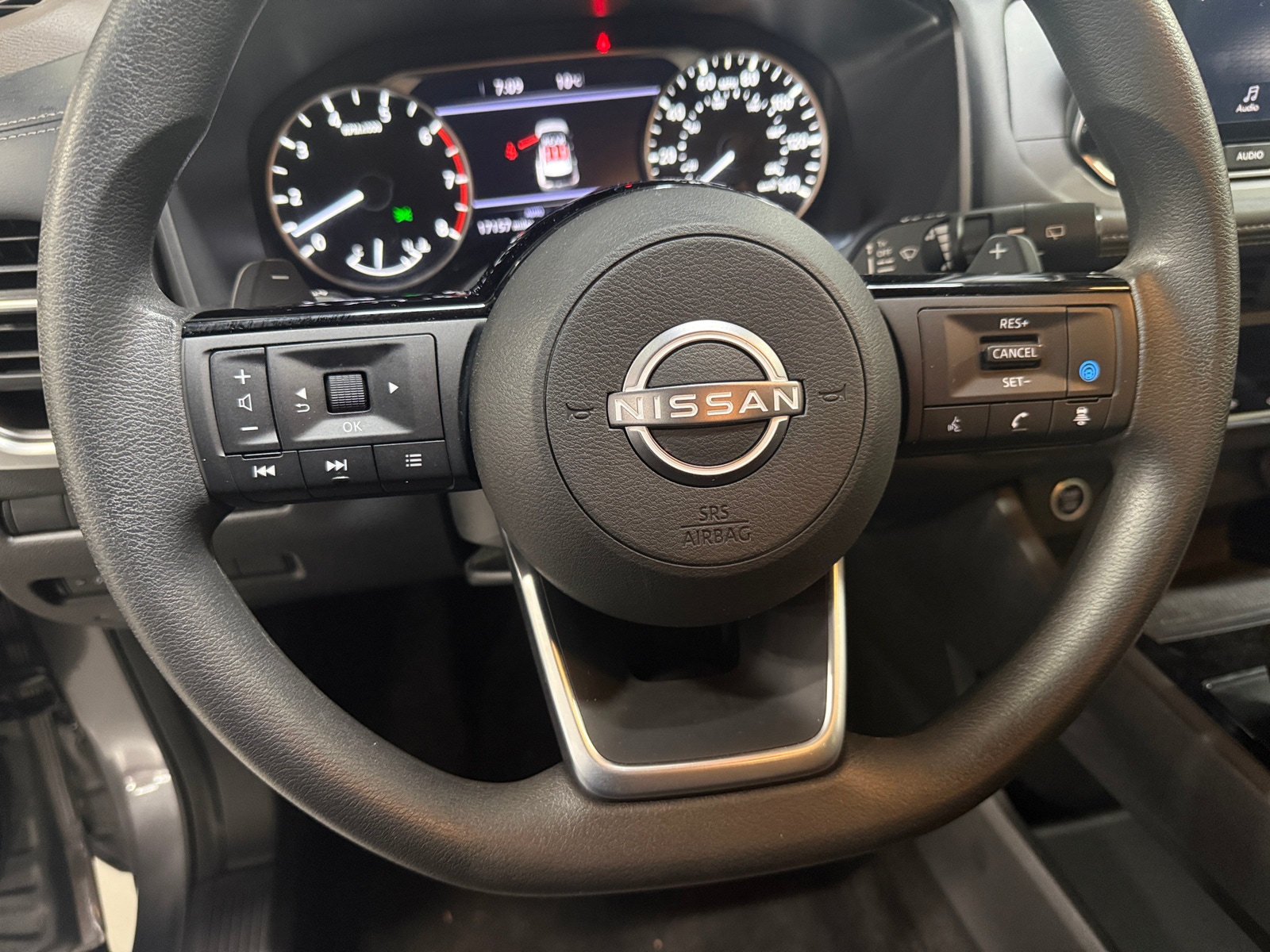 Thumbnail: 2023 Nissan Rogue - 5