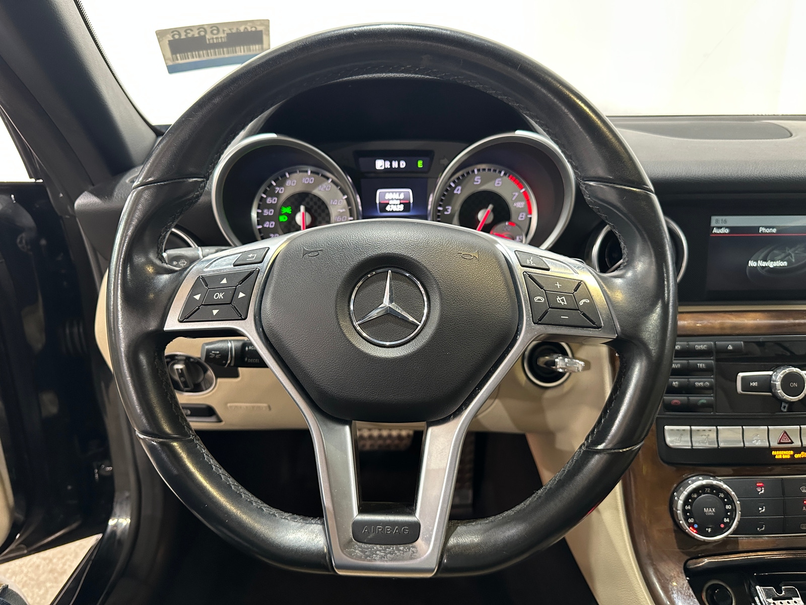 Thumbnail: 2015 Mercedes-Benz SLK - 4