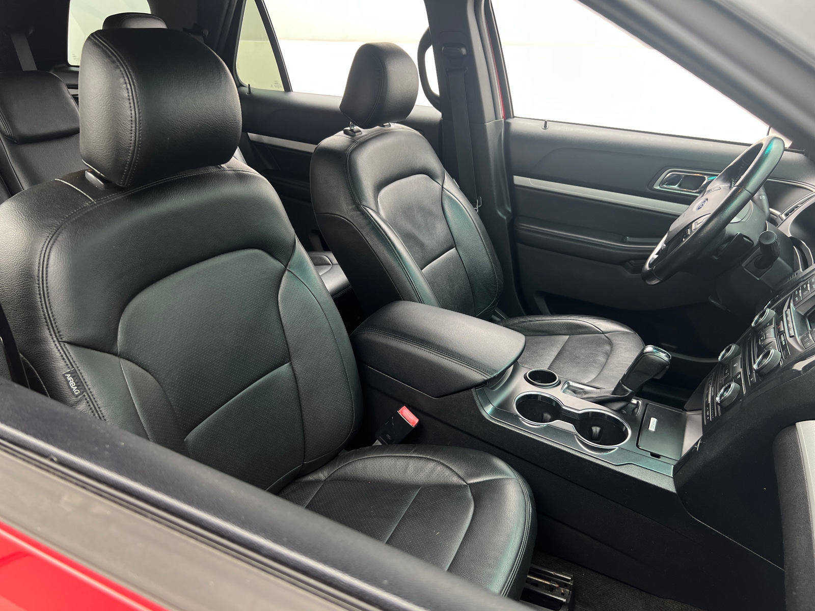 Thumbnail: 2016 Ford Explorer - 2