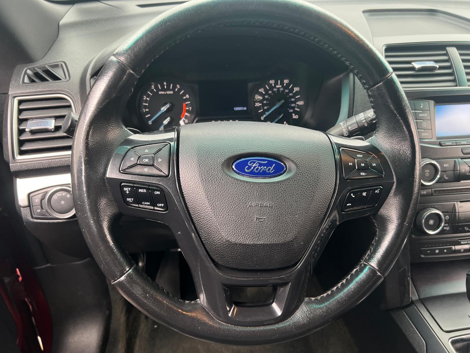 Thumbnail: 2016 Ford Explorer - 5