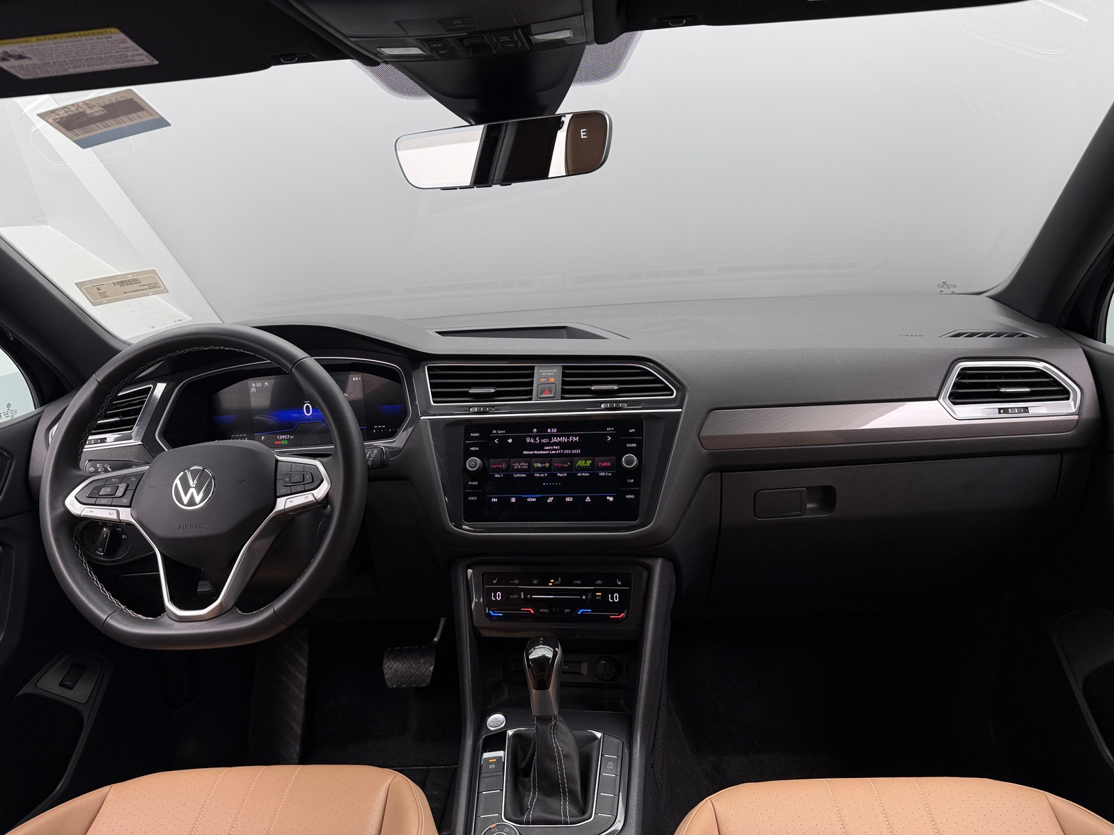 Thumbnail: 2024 Volkswagen Tiguan - 2