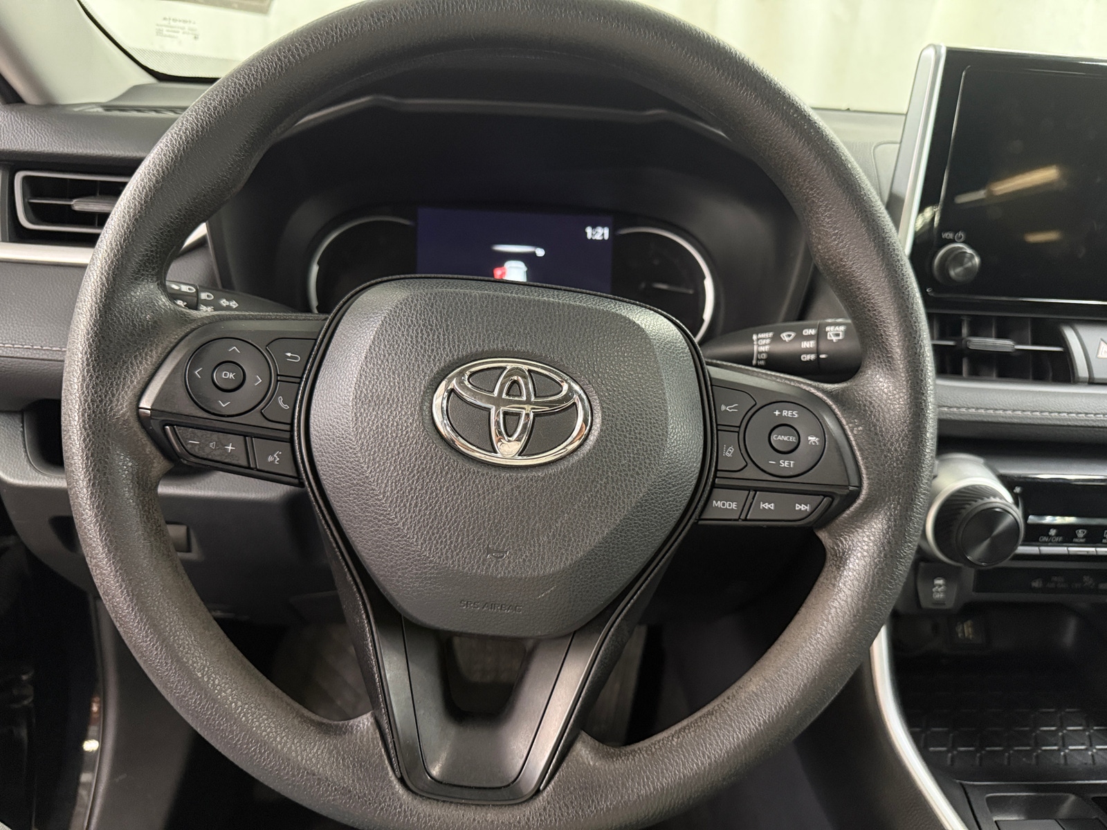 Thumbnail: 2023 Toyota RAV4 - 5