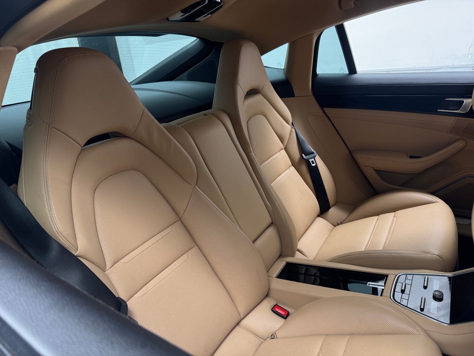 Thumbnail: 2021 Porsche Panamera - 5