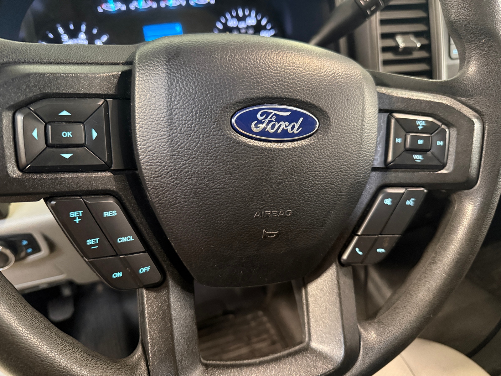 Thumbnail: 2020 Ford Econoline - 5