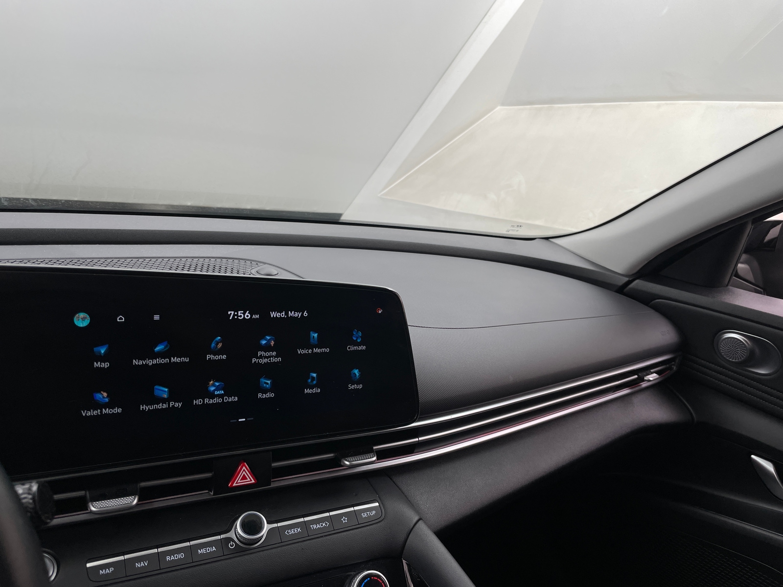 Thumbnail: 2022 Hyundai Elantra - 3