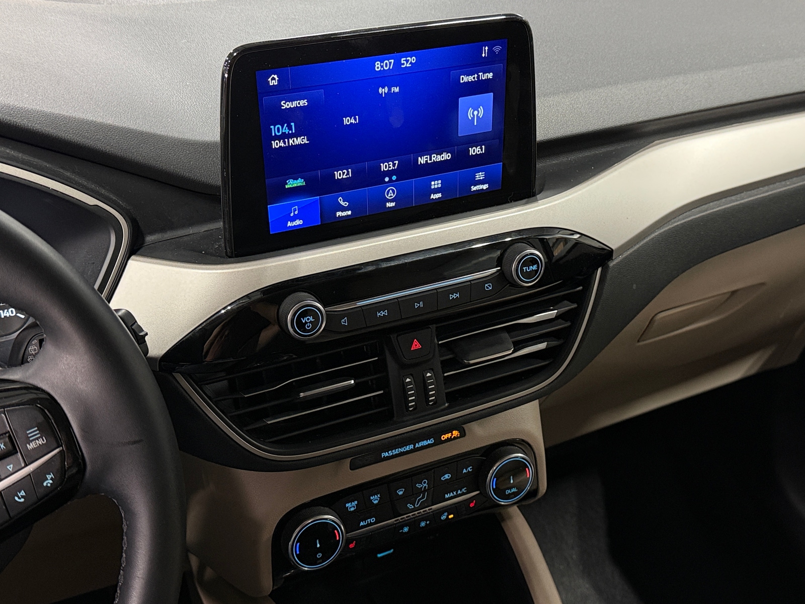 Thumbnail: 2022 Ford Escape - 3