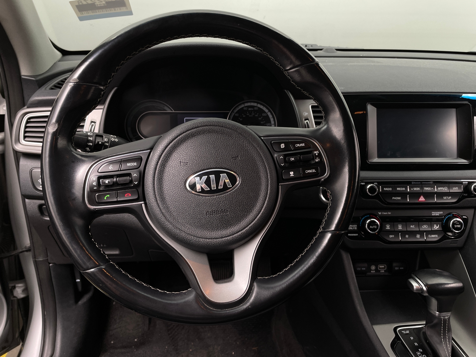 Thumbnail: 2018 Kia Niro - 5