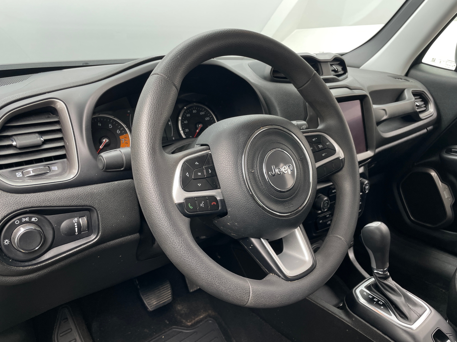 Thumbnail: 2023 Jeep Renegade - 5