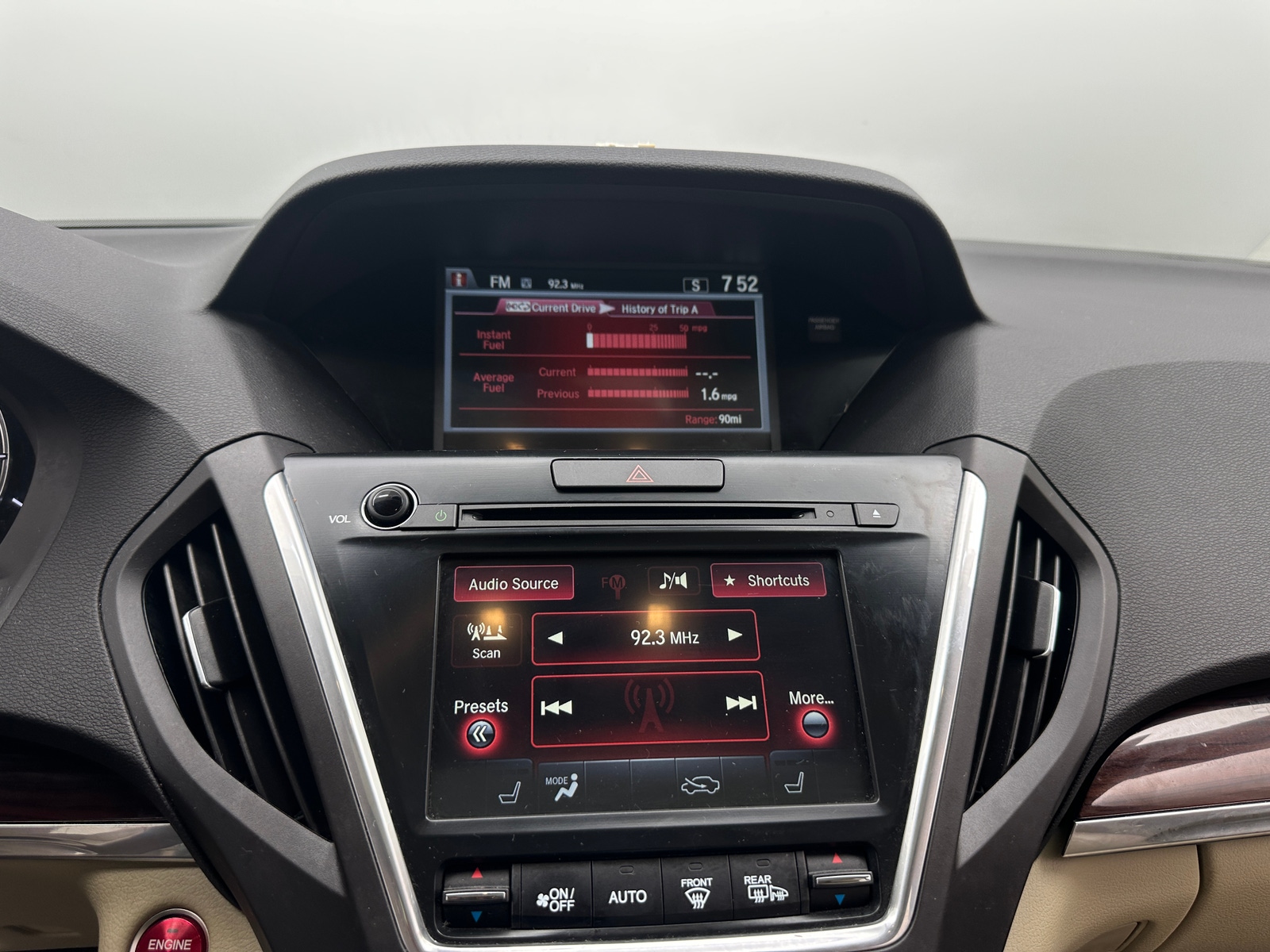 Thumbnail: 2016 Acura MDX - 3