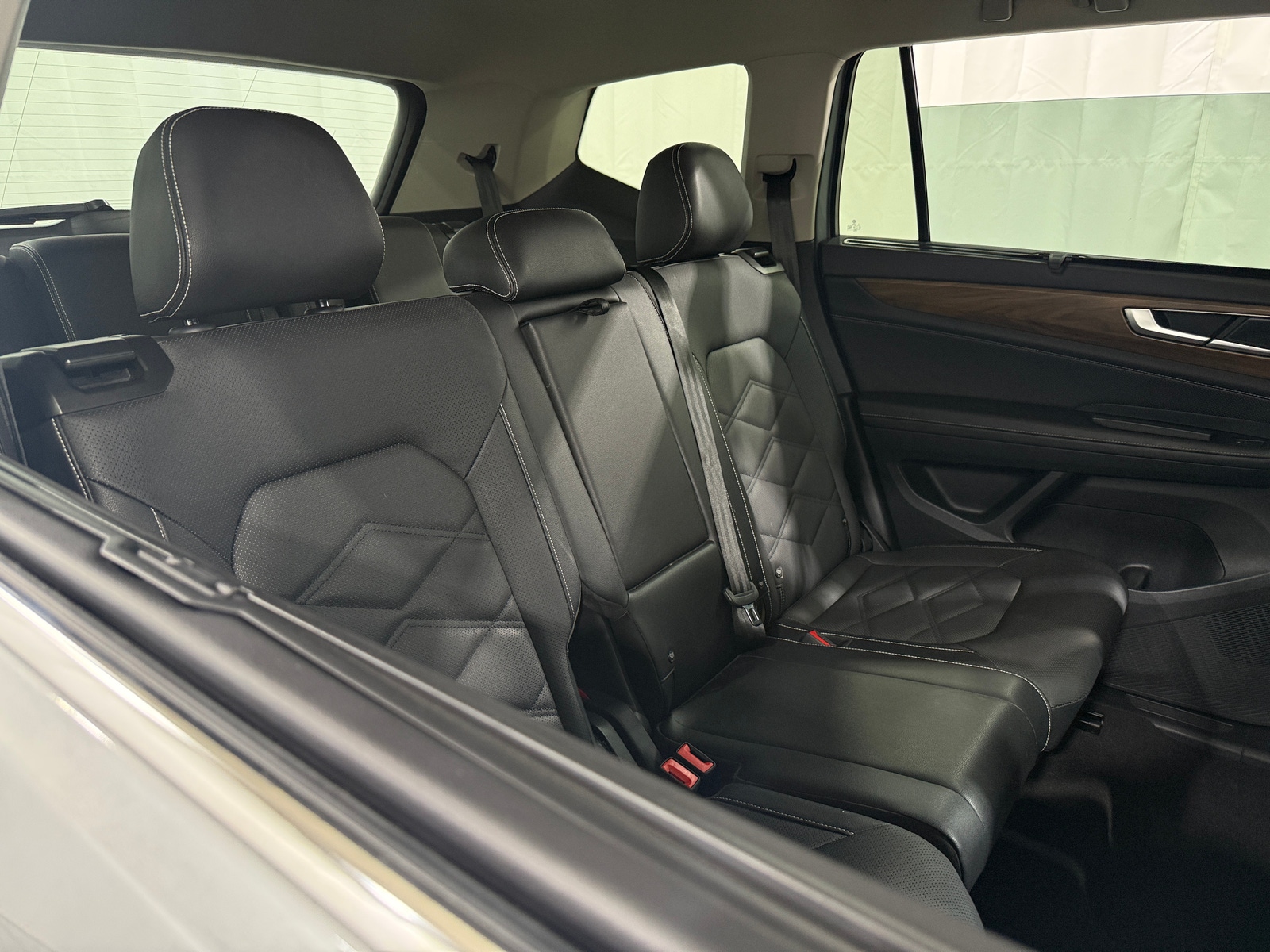 Thumbnail: 2025 Volkswagen Atlas - 5