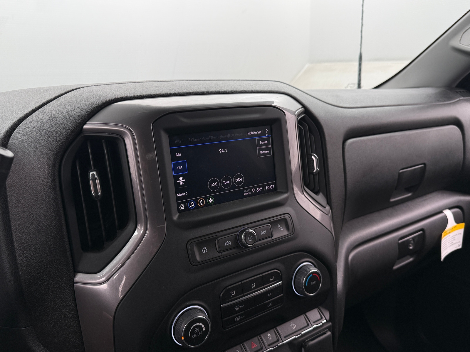 Thumbnail: 2024 Chevrolet Silverado 2500 - 4