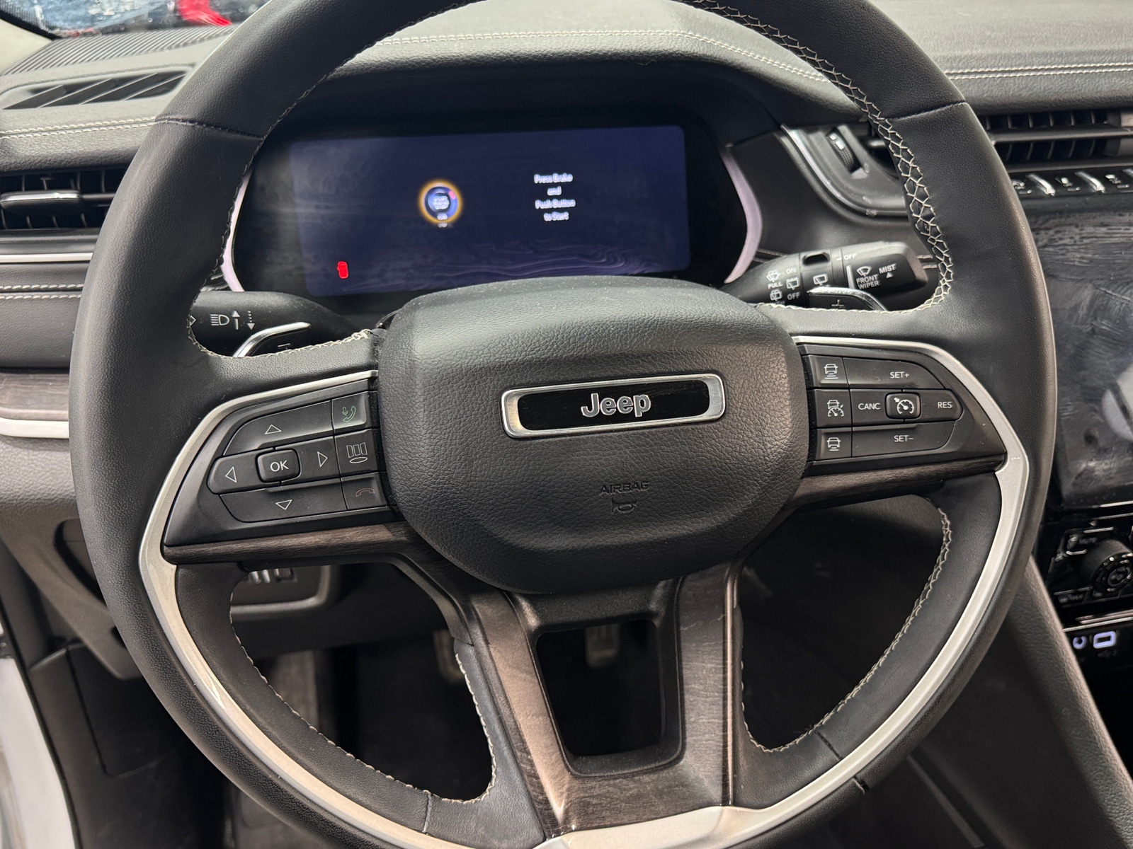 Thumbnail: 2023 Jeep Grand Cherokee - 4