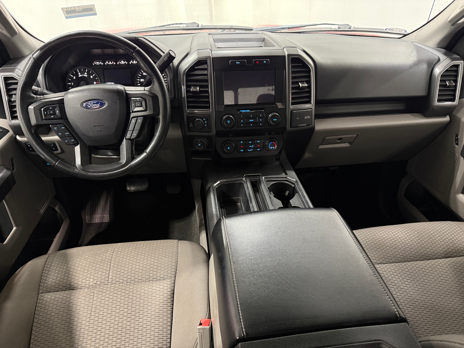 Thumbnail: 2020 Ford Econoline - 3