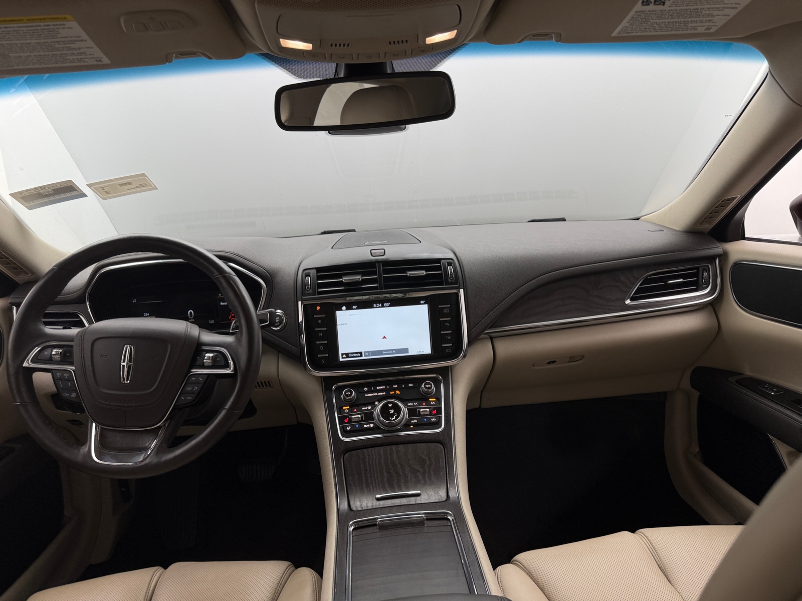 Thumbnail: 2017 Lincoln Continental - 2