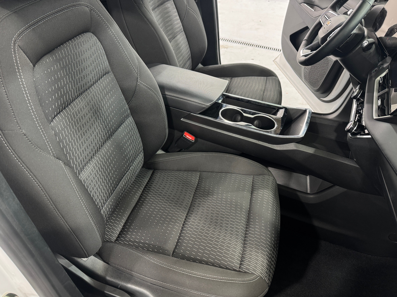 Thumbnail: 2025 Chevrolet Equinox - 2