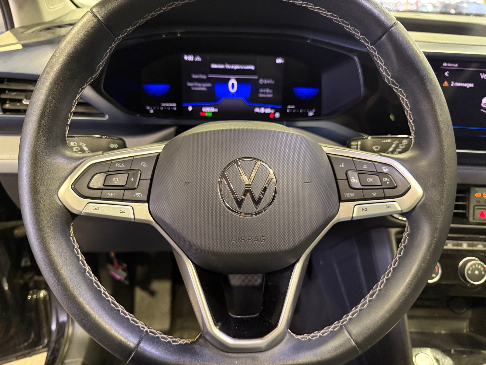 Thumbnail: 2023 Volkswagen Taos - 4