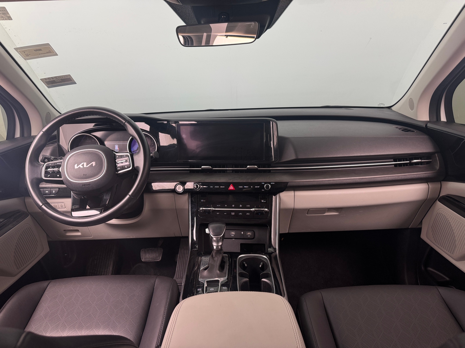 Thumbnail: 2022 Kia Carnival - 2