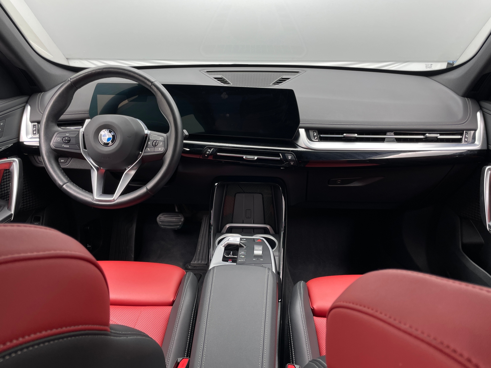 Thumbnail: 2025 BMW X1 - 2