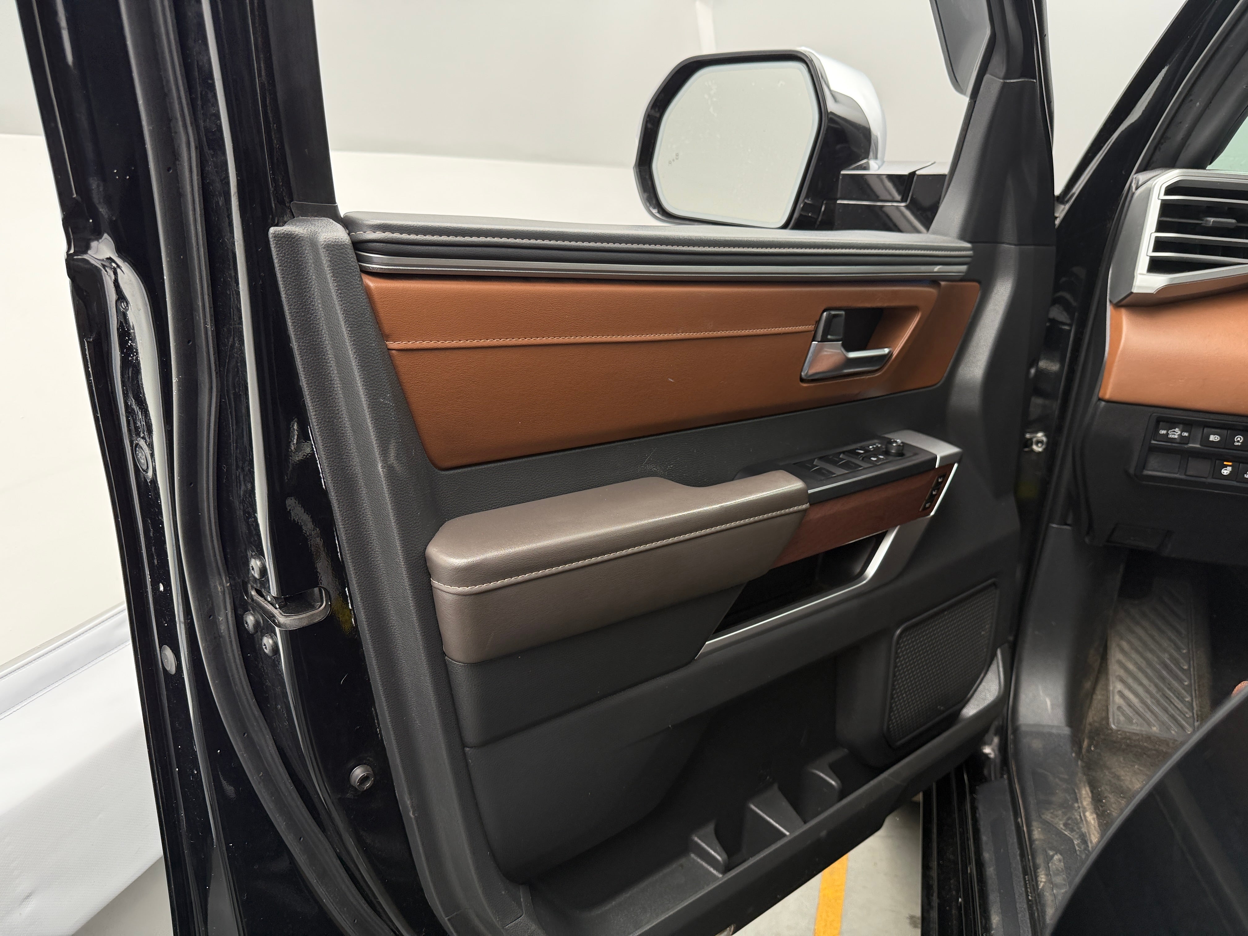 2024 Toyota Tundra 1794 Edition - Photo 10