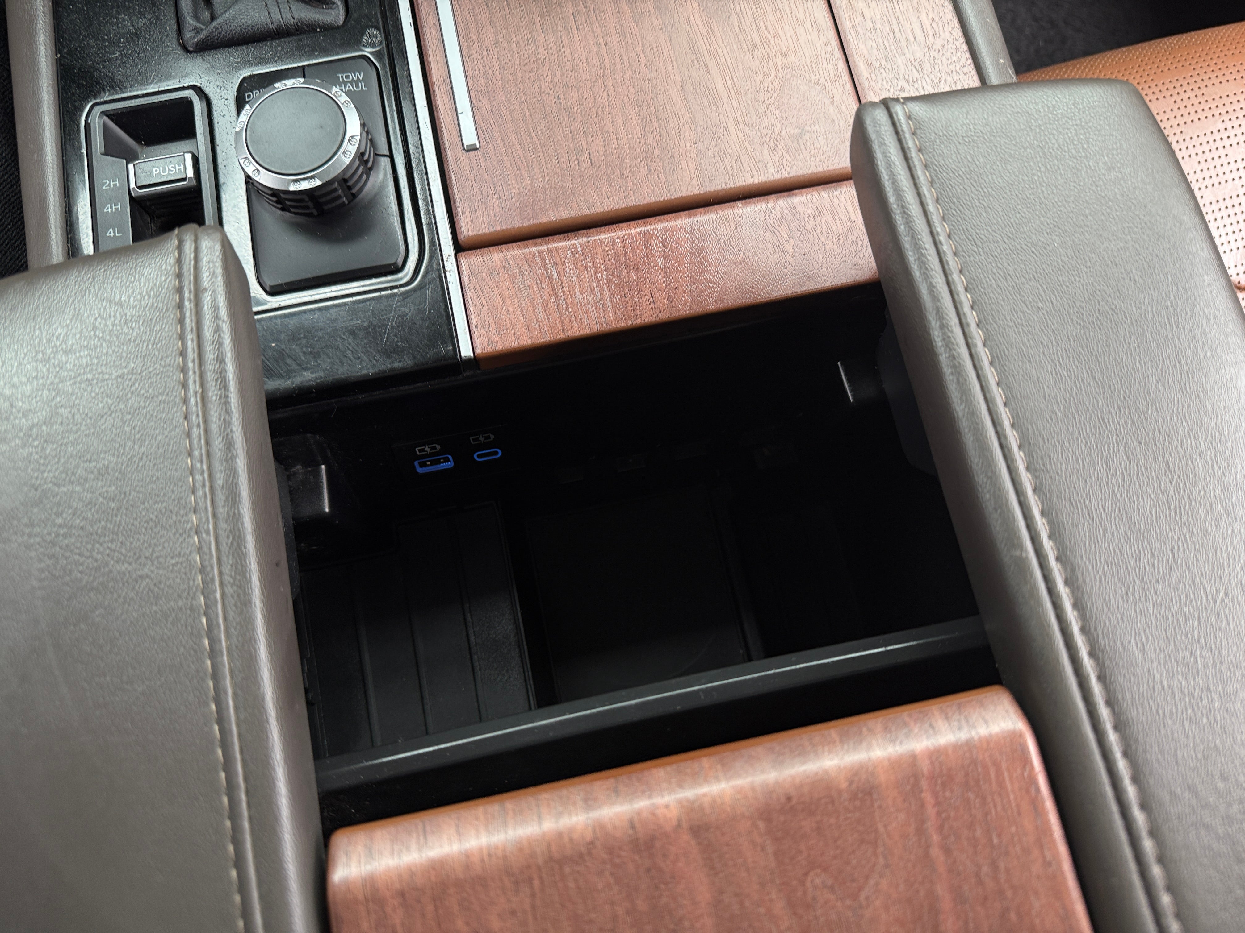 2024 Toyota Tundra 1794 Edition - Photo 17