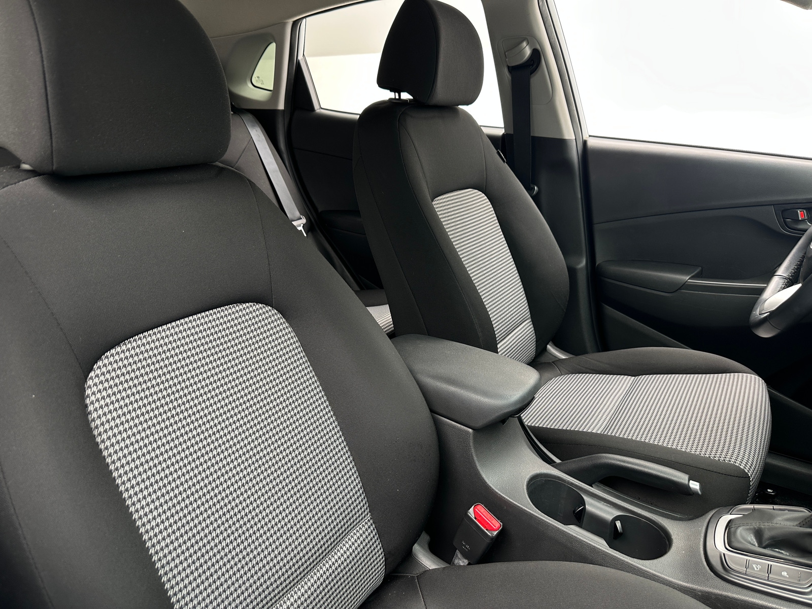 Thumbnail: 2019 Hyundai Kona - 2