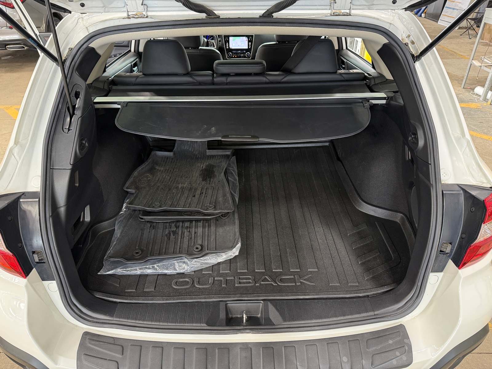 Thumbnail: 2018 Subaru Outback - 6
