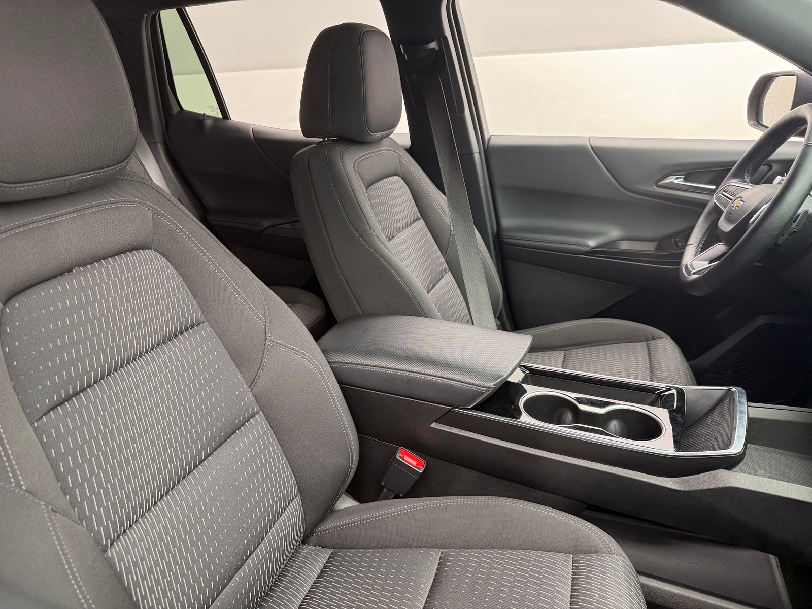 Thumbnail: 2025 Chevrolet Equinox - 2