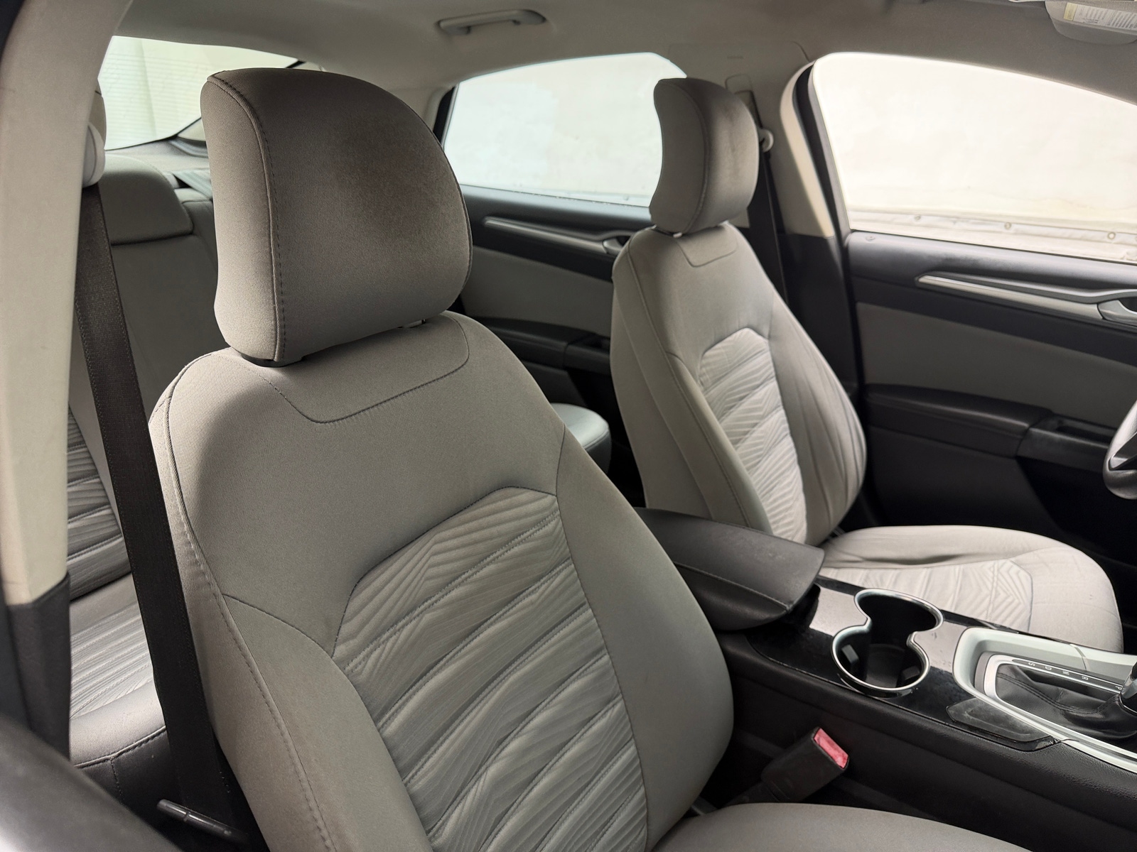 Thumbnail: 2016 Ford Fusion - 2