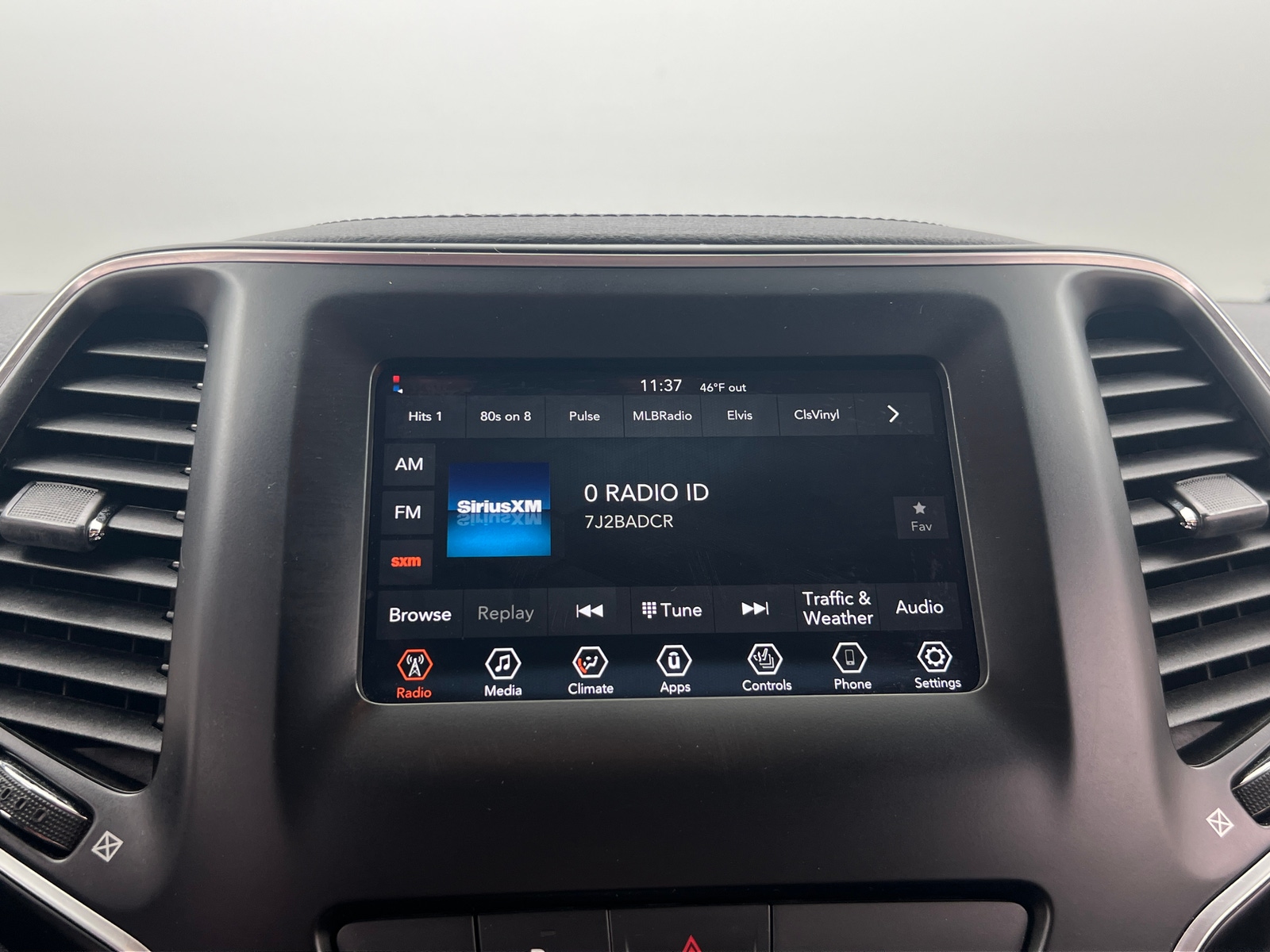 Thumbnail: 2020 Jeep Cherokee - 4