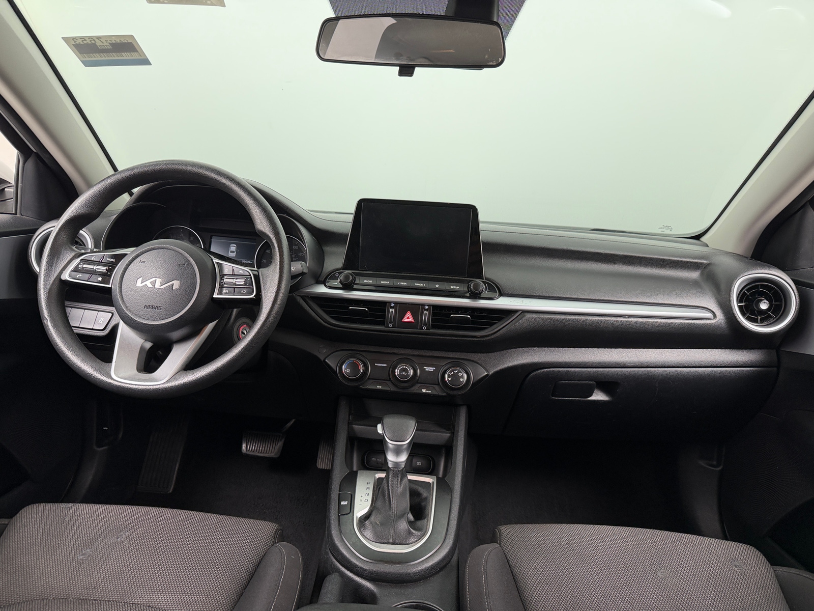 Thumbnail: 2024 Kia Forte - 3
