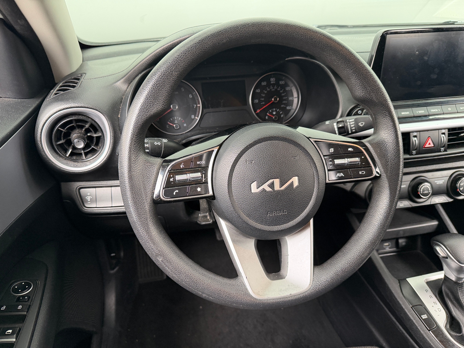 Thumbnail: 2024 Kia Forte - 5