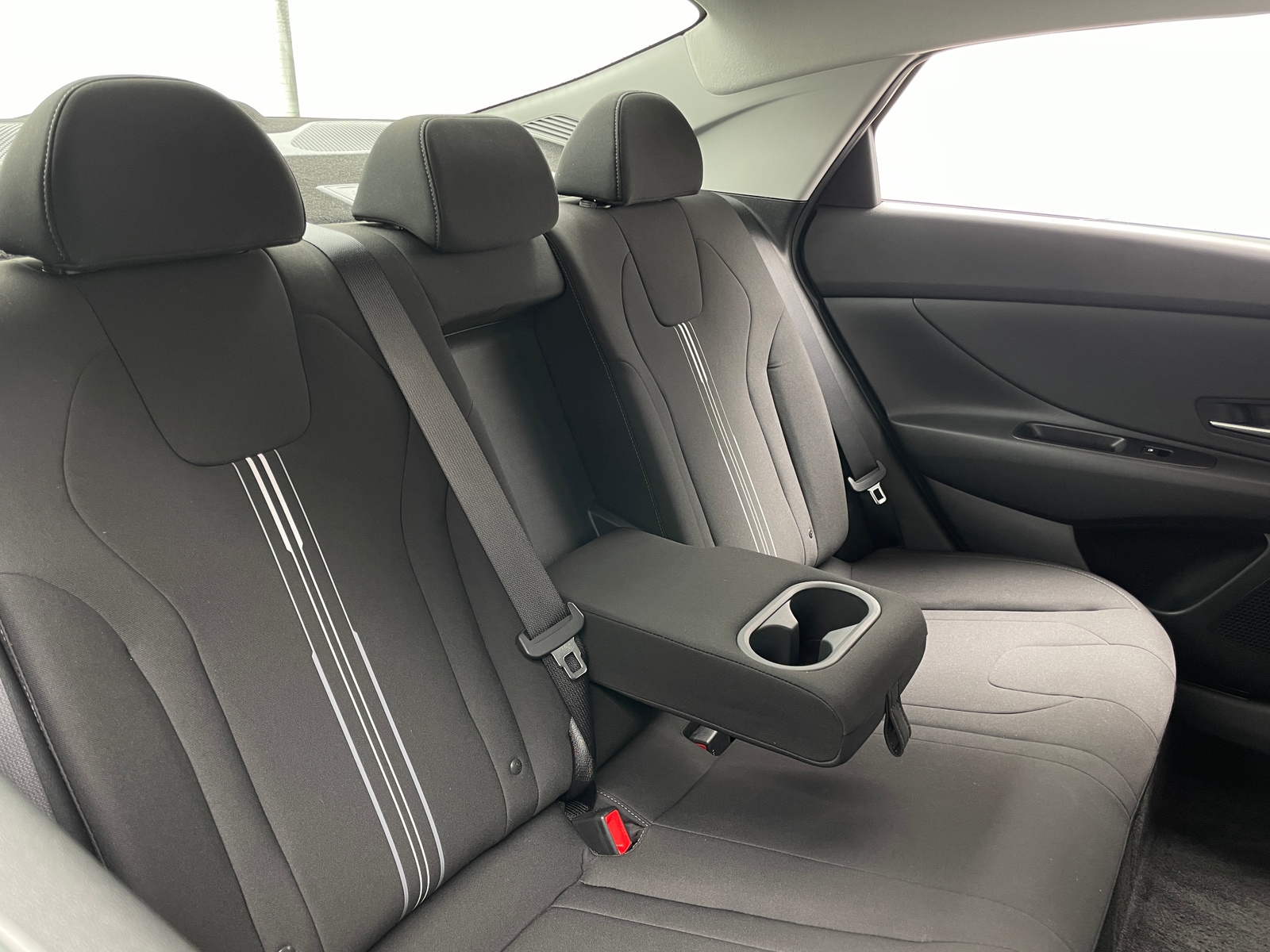 Thumbnail: 2021 Hyundai Elantra - 6