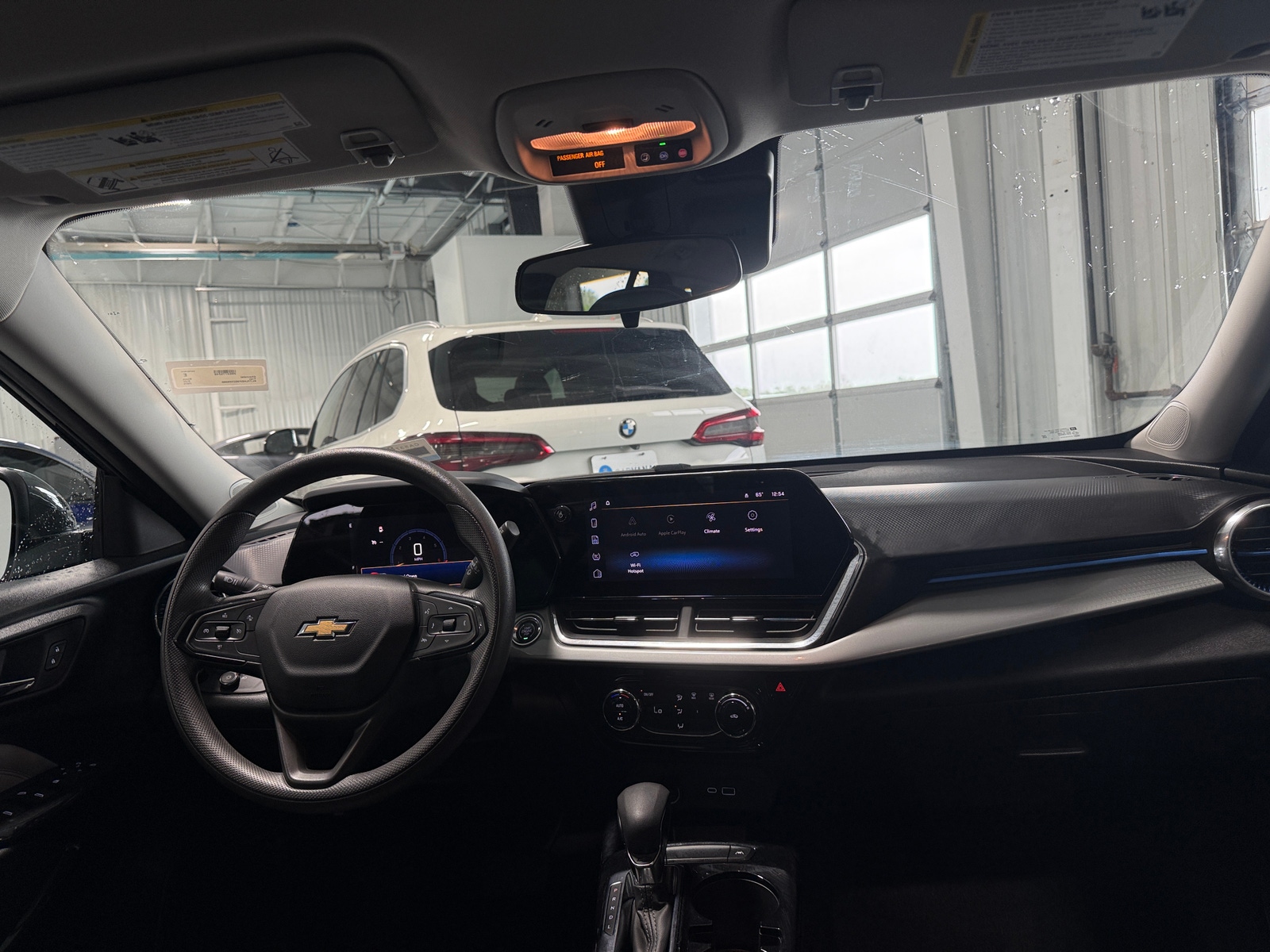 Thumbnail: 2025 Chevrolet Trax - 3