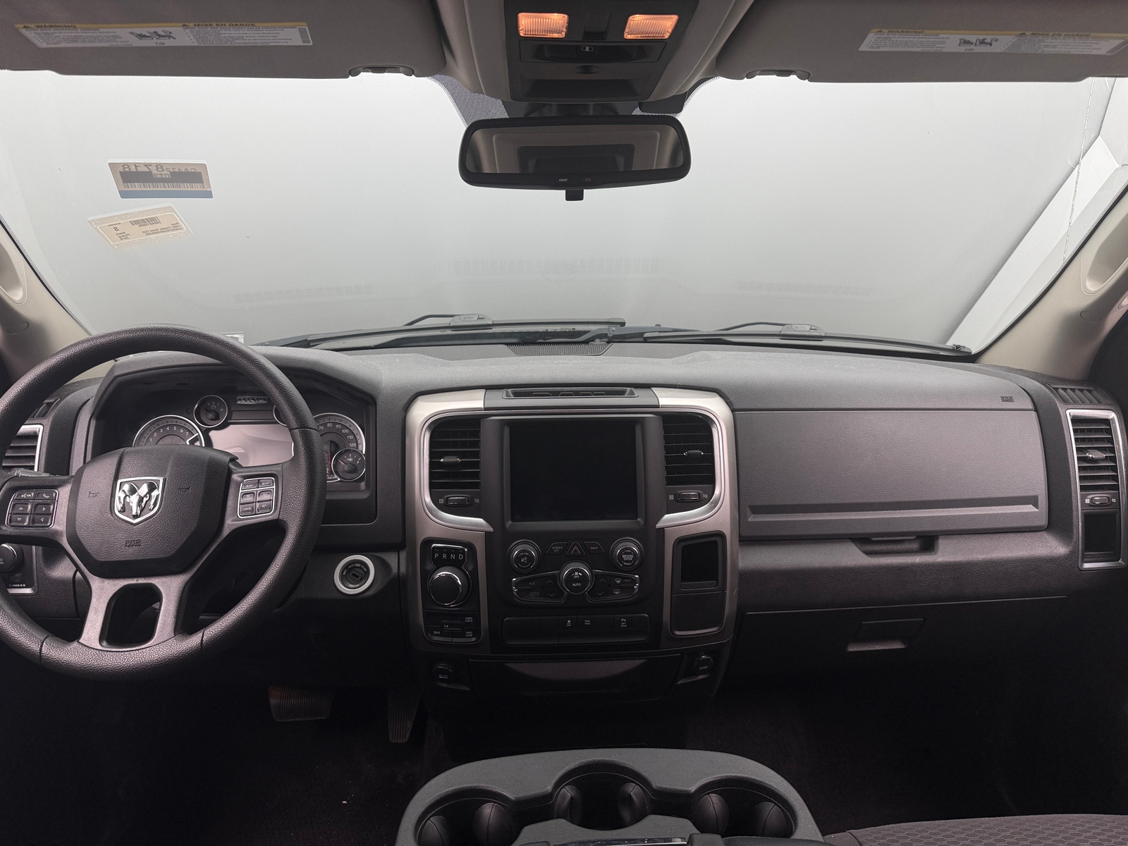 Thumbnail: 2019 RAM 1500 Classic - 3