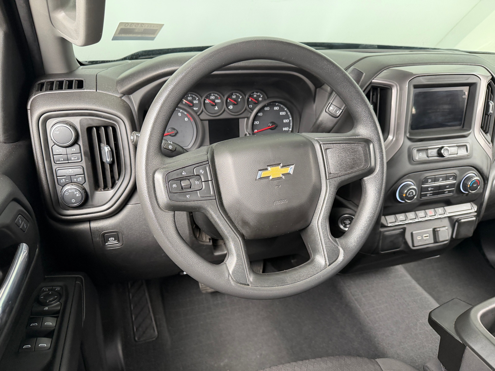 Thumbnail: 2022 Chevrolet Silverado 1500 - 5