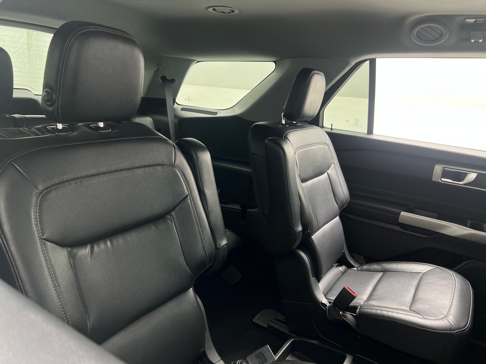 Thumbnail: 2020 Ford Explorer - 6