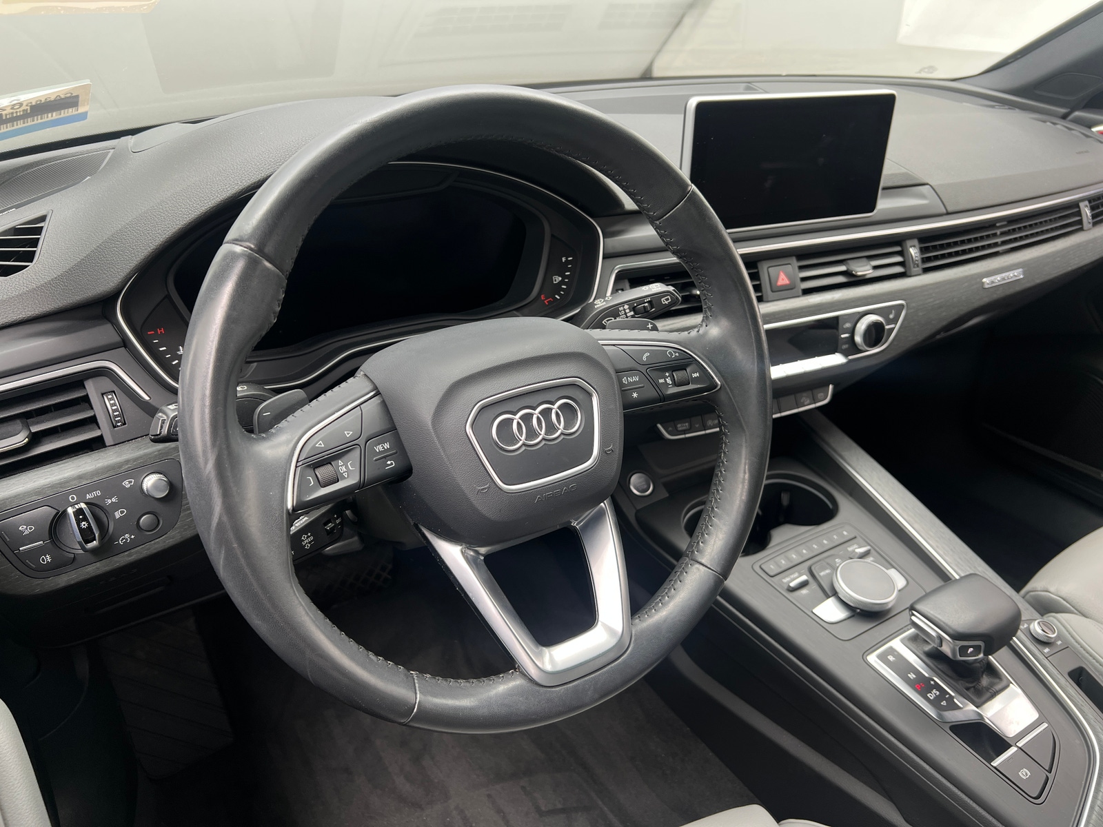 Thumbnail: 2017 Audi A4 - 4