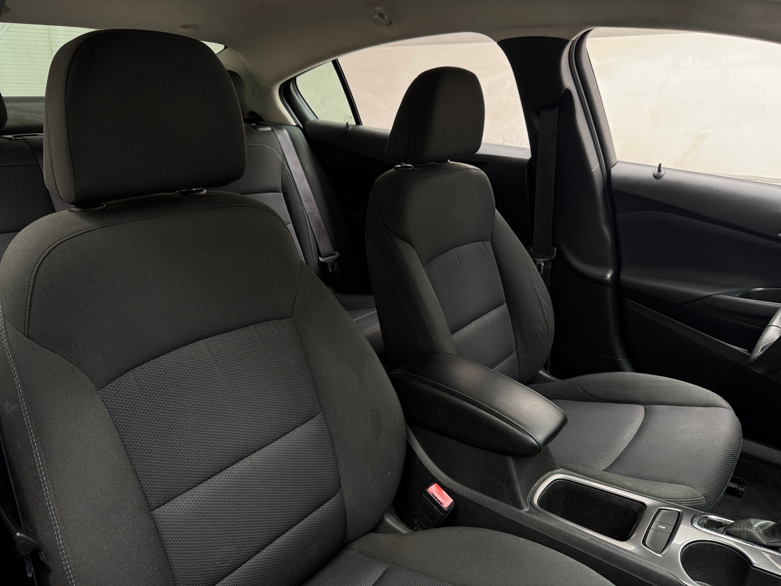 Thumbnail: 2016 Chevrolet Cruze - 2