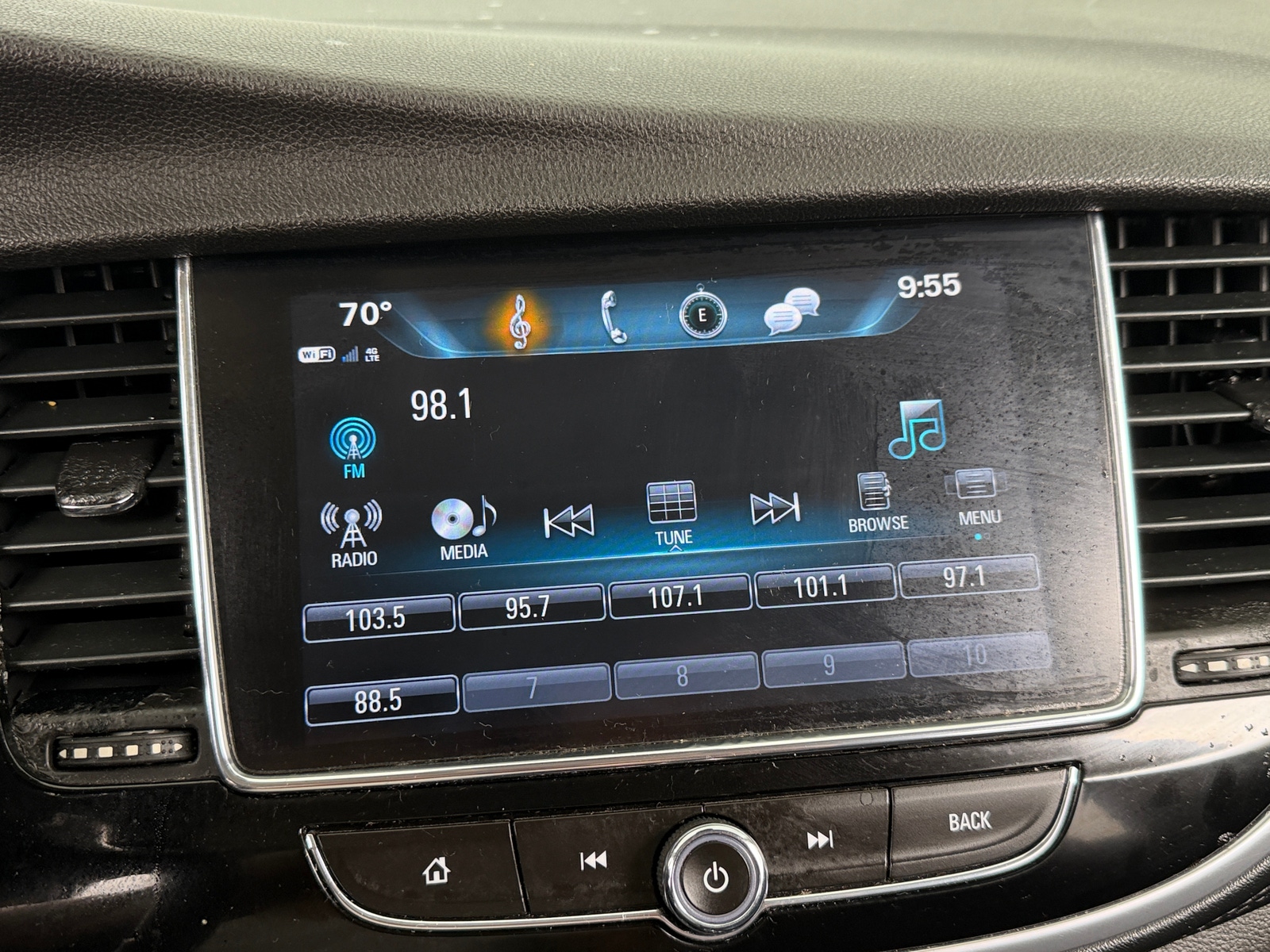 Thumbnail: 2019 Buick Encore - 4