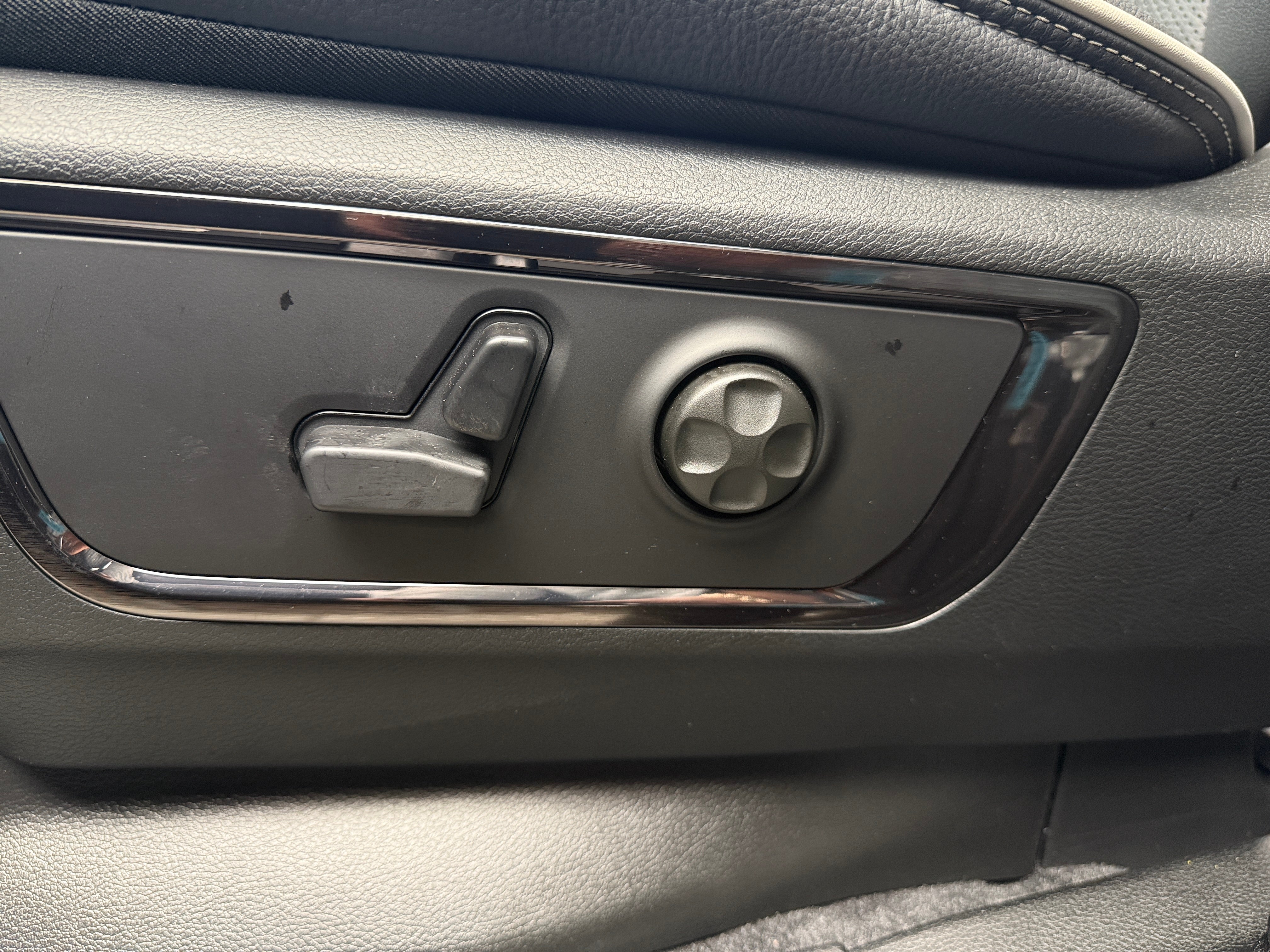 2026 RAM 1500 Limited - Photo 15