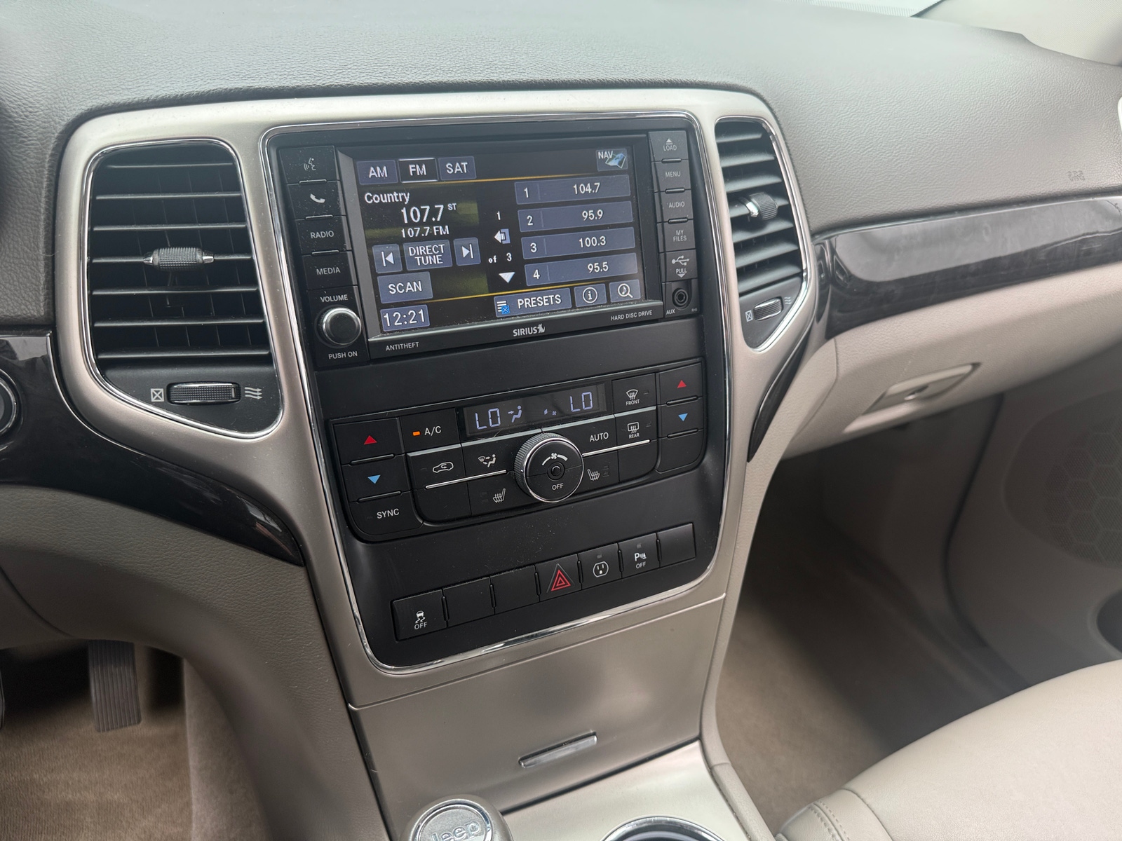 Thumbnail: 2013 Jeep Grand Cherokee - 4