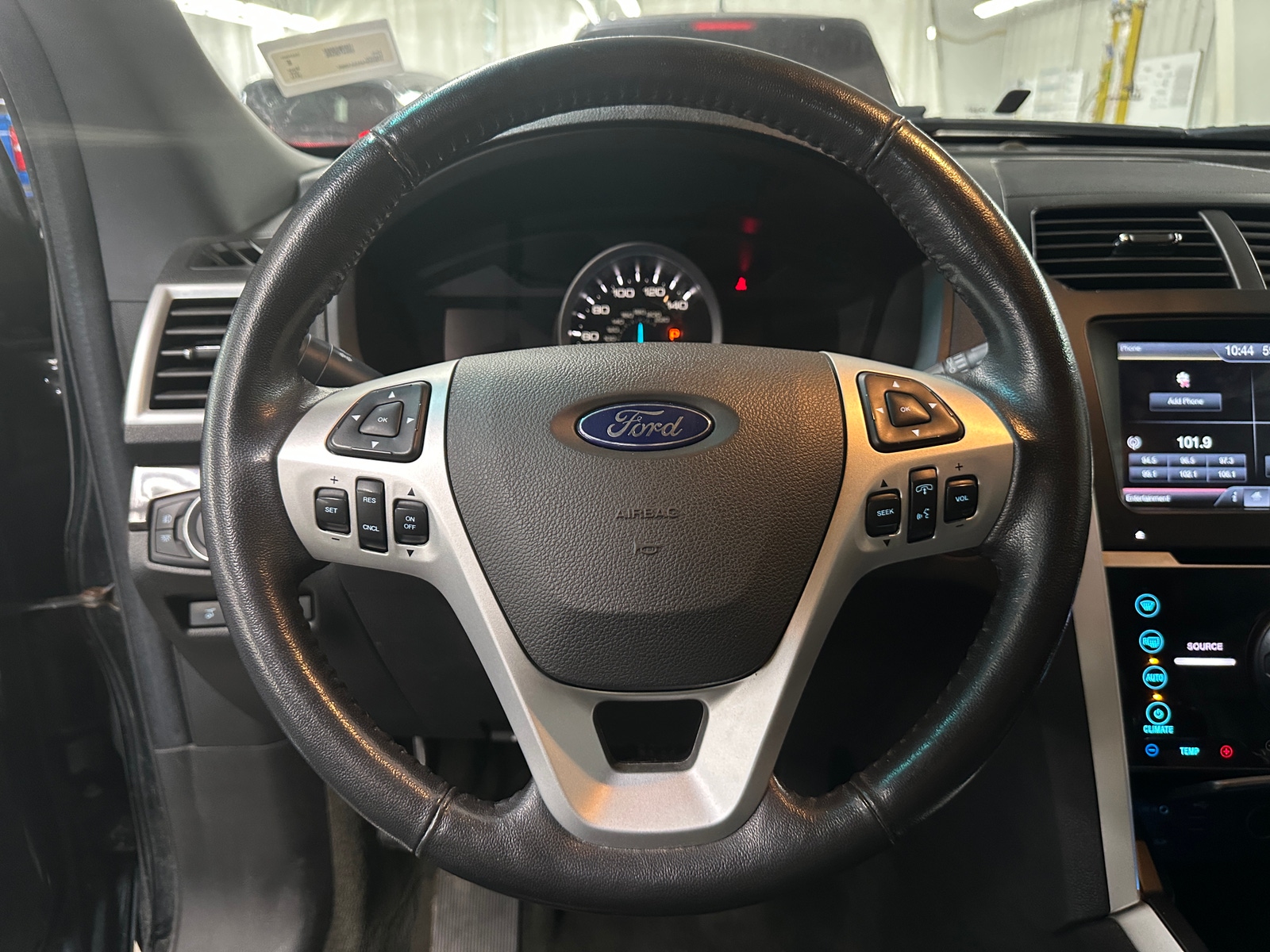 Thumbnail: 2014 Ford Explorer - 4