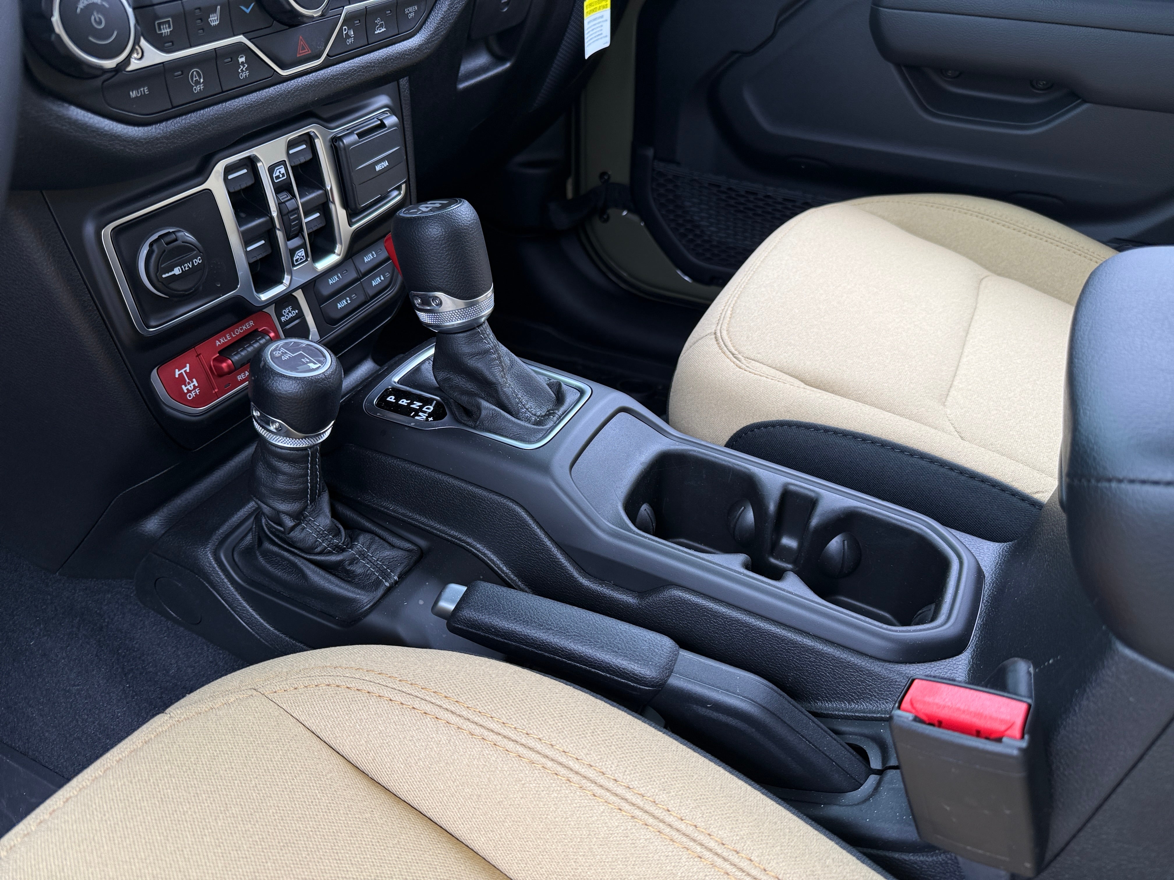 2026 Jeep Wrangler 4-Door Willys 41 - Photo 7