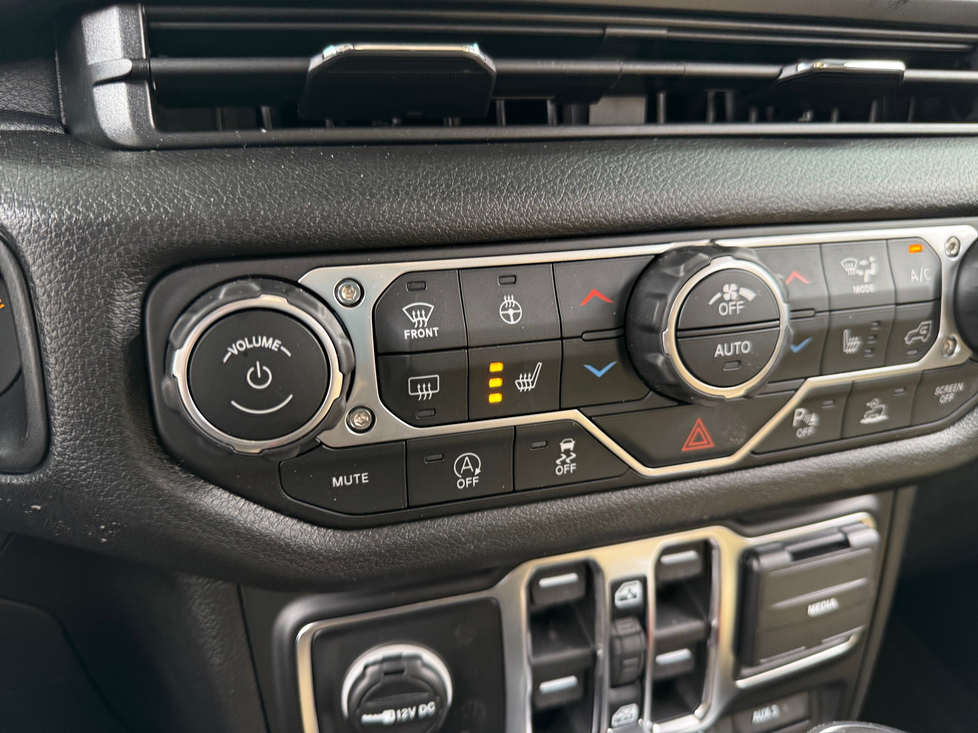 2026 Jeep Wrangler 4-Door Willys 41 - Photo 18