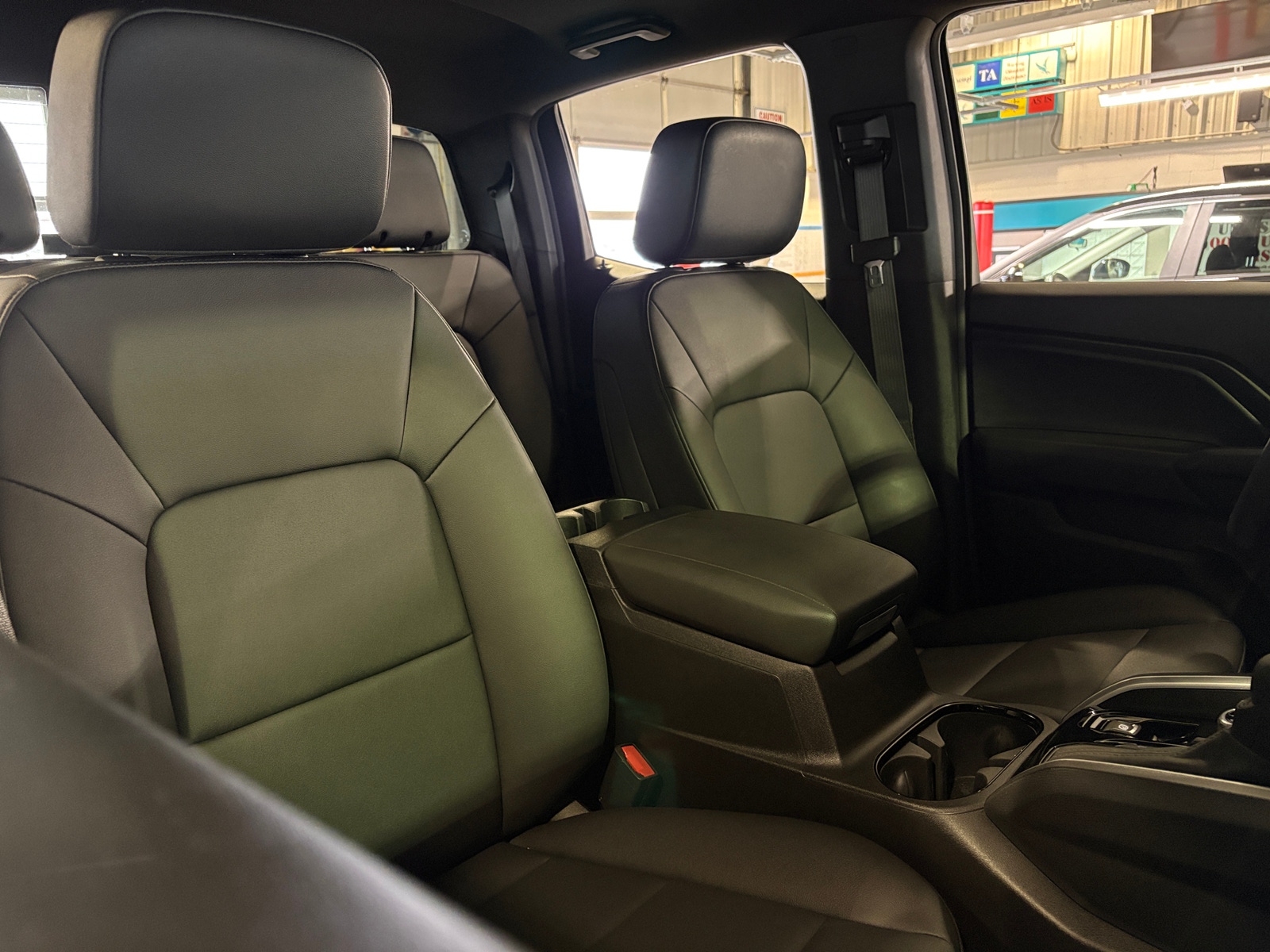 Thumbnail: 2025 Chevrolet Colorado - 2
